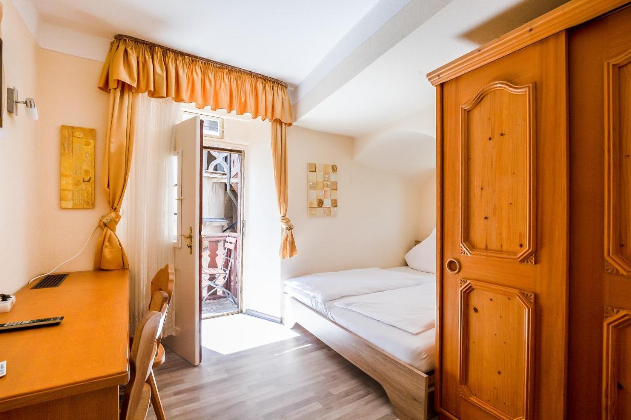 Schlosshotel Harburg Экстерьер фото
