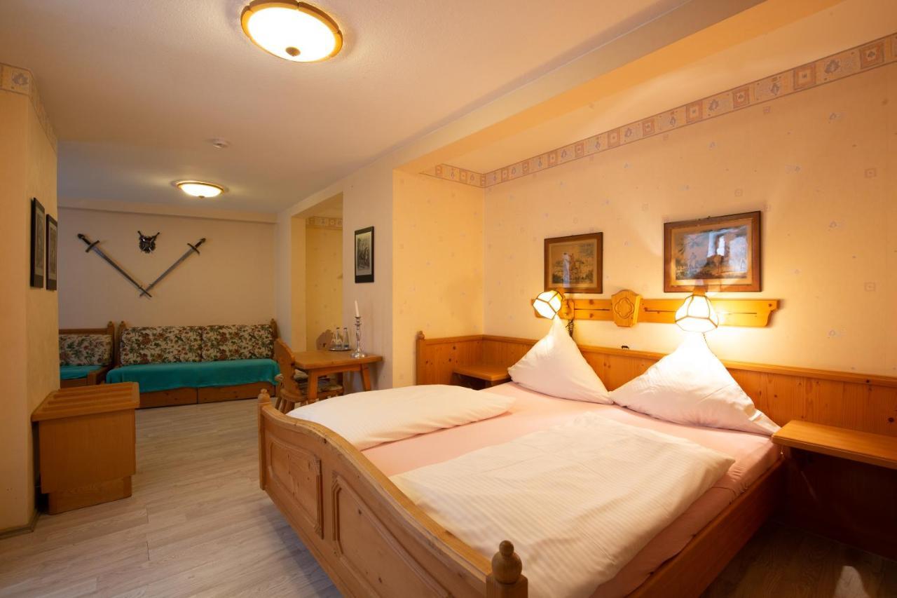 Schlosshotel Harburg Экстерьер фото